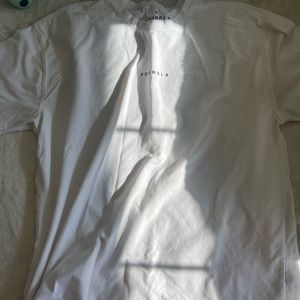 Youngla essential jacked tee